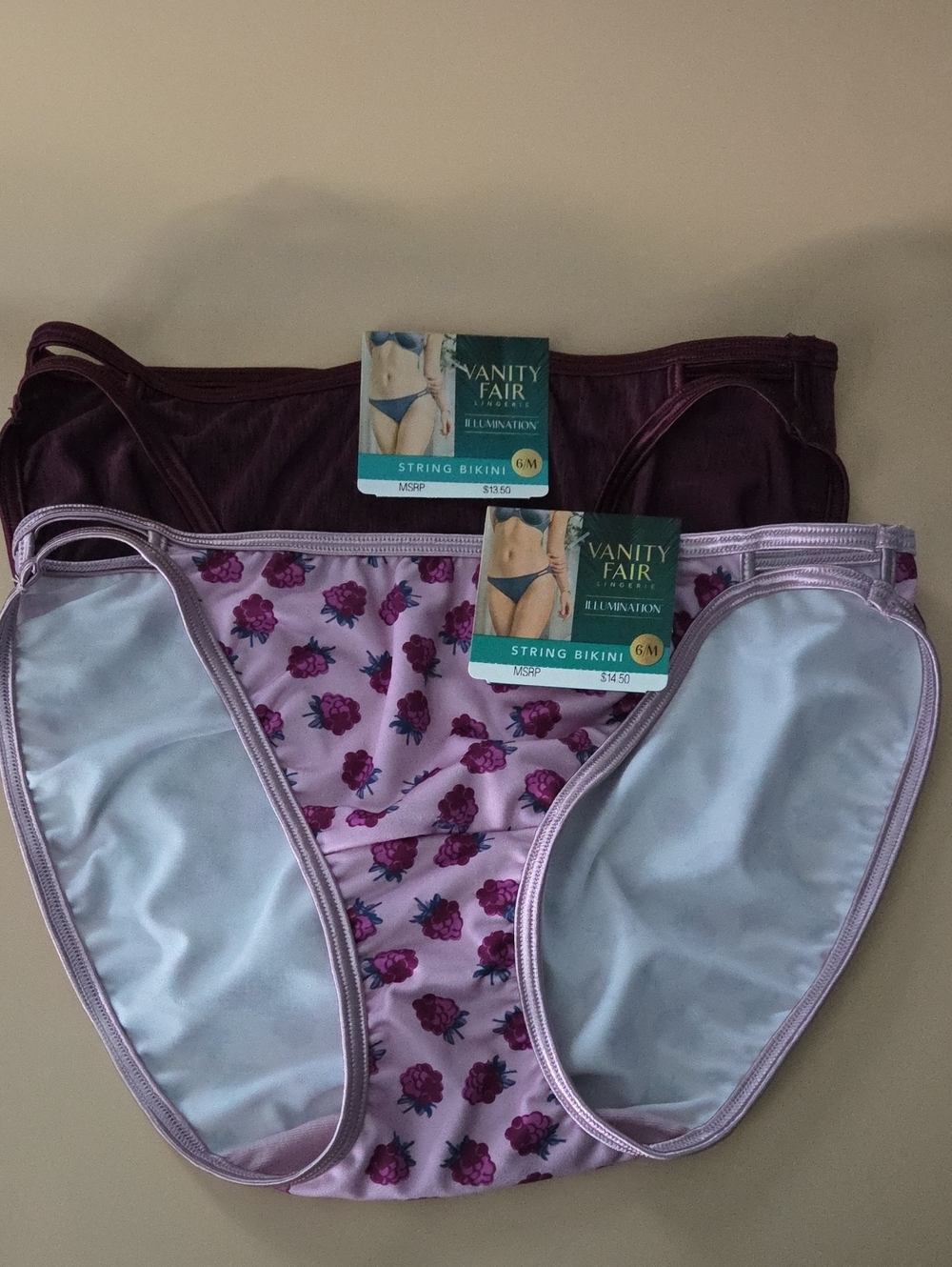 Vanity Fair Illumination String Bikini Panties Set Of 2 Size 6 M